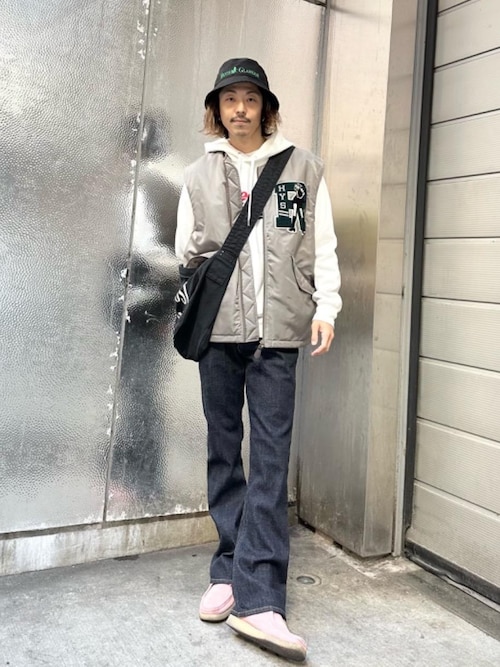 HYS ROCKワッペン オーバーサイズベストを使った人気ファッション