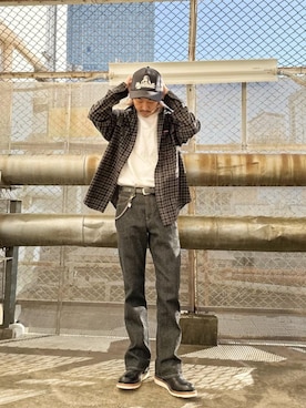 「アイテム（ウォレットチェーン）」を使った、森 拓巳さん（メンズ・176cm）の冬コーディネート