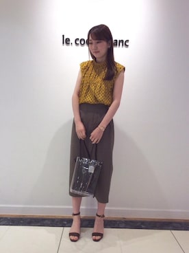 「Laugoa（ラウゴア）のアイテム（ハンドバッグ）」を使った、ルクールブラン大船ルミネウイング店スタッフさん（レディース・160cm）の夏コーディネート