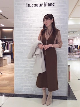 「お呼ばれ」｜「アイテム（その他アウター）」を使った、ルクールブラン大船ルミネウイング店スタッフさん（レディース・161cm）の冬コーディネート