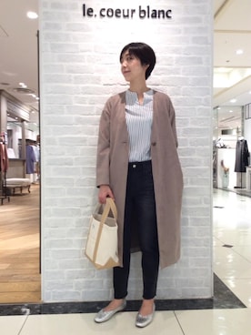 「お呼ばれ」｜「アイテム（その他アウター）」を使った、ルクールブラン大船ルミネウイング店スタッフさん（レディース・165cm）の冬コーディネート