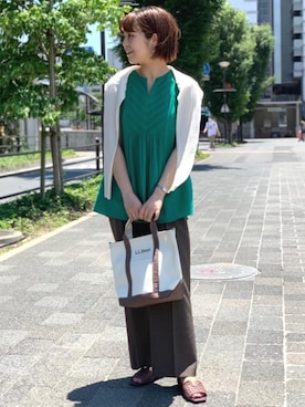 「green label relaxing（グリーンレーベルリラクシング）のSC Wライン 2WAY イヤーカフ ＆ リング（リング）」を使った、tokunagaさん（レディース・168cm）の春コーディネート