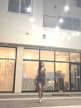 「travel」｜「アイテム（ハンドバッグ）」を使った、KatieSeahさん（レディース・163cm）の秋コーディネート