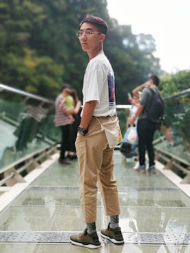 「5（ファイブ）のアイテム（チノパンツ）」を使った、RYanさん（メンズ・168cm）の秋コーディネート