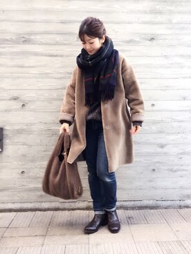 「無地党」｜「アイテム（ムートンコート）」を使った、moccoさん（レディース・156cm）の冬コーディネート