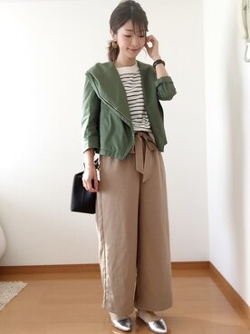 「シルバーパンプス」｜「アイテム（ジャケット/アウター）」を使った、moccoさん（レディース・156cm）の春コーディネート