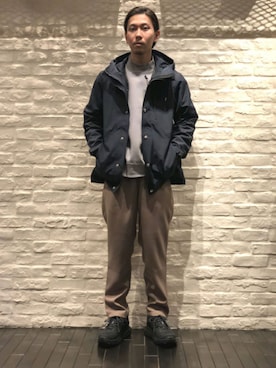 「TAION（タイオン）のアイテム（マウンテンパーカー）」を使った、uchidaさん（メンズ・172cm）の冬コーディネート