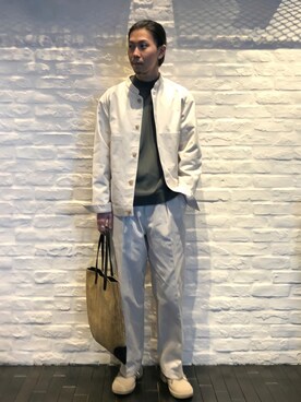 「URBAN RESEARCH（アーバンリサーチ）のアイテム（チノパンツ）」を使った、uchidaさん（メンズ・172cm）の冬コーディネート