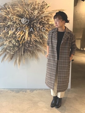 「EUCLAID（エウクレイド）のアイテム（トレンチコート）」を使った、AIさん（レディース・158cm）の秋コーディネート
