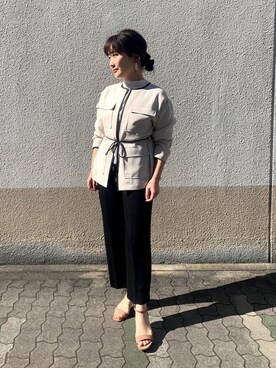 「大人シンプル」｜「アイテム（ノーカラージャケット）」を使った、AIさん（レディース・158cm）の冬コーディネート