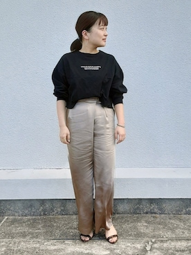 「サテンパンツ」｜AIさん（レディース・158cm）の春コーディネート