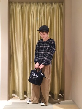 「Wrangler」｜「アイテム（アナログ腕時計）」を使った、モエさん（レディース・158cm）の秋コーディネート