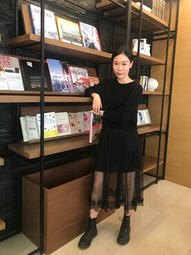 「Dr. Martens（ドクターマーチン）のアイテム（シューズ、ブラック系）」を使った、Anさん（レディース）の冬コーディネート