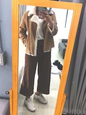 「無（ム）のアイテム（ブルゾン）」を使った、WallisZhanさん（レディース・168cm）の冬コーディネート
