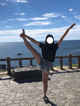 「MOUSSY（マウジー）のOPEN BACK TEE（Tシャツ/カットソー、ブラック系）」を使った、まいさん（レディース・160cm）の夏コーディネート