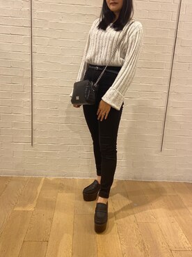 「FOREVER 21（フォーエバー トゥエンティーワン）のForever 21 Plus Size High-Rise Skinny Jeans（デニムパンツ、ブラック系）」を使った、まいさん（レディース・160cm）の秋コーディネート