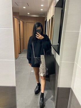 「EMODA（エモダ）のモールハイネックミニワンピース（ワンピース、ブラック系）」を使った、まいさん（レディース・160cm）の秋コーディネート