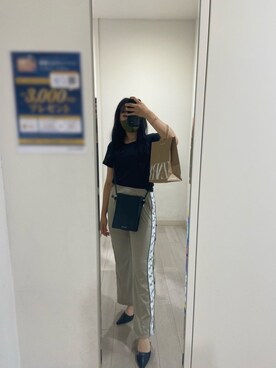 「MOUSSY（マウジー）のアイテム（Tシャツ/カットソー、ブラック系）」を使った、まいさん（レディース・160cm）の夏コーディネート