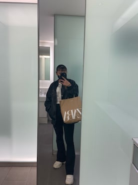 「古着のアイテム（ジャケット/アウター、ブラック系）」を使った、まいさん（レディース・160cm）の秋コーディネート