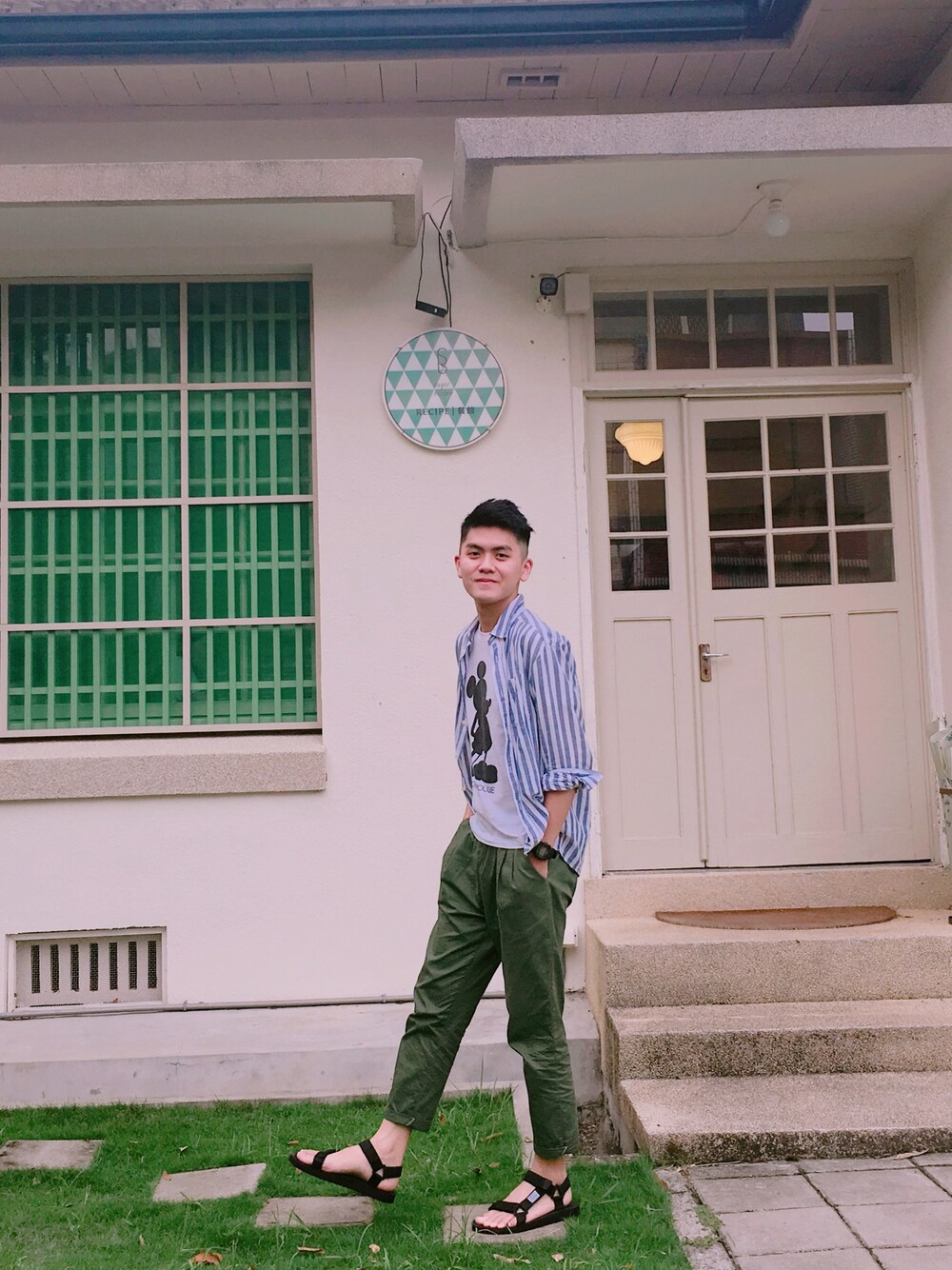 「ootd、Taiwan、pingtung、boy、men、H&M、UNIQLO、mikey、gloves、Hawkins」｜「H&Mのアイテム（シャツ/ブラウス、ブルー系）」を使った、Owen_Hsieh_TWさん（メンズ・175cm）の秋コーディネートの1枚目の写真