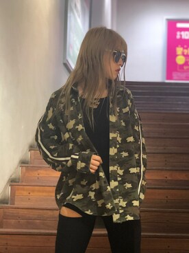 「カッティング」｜「アイテム（パンツ）」を使った、Kahoyanさん（レディース・150cm）の秋コーディネート