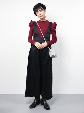 「Luz Llena (NEY)（ラズレナニー）のアイテム（サロペット/オーバーオール）」を使った、ambiさん（レディース・160cm）の冬コーディネート