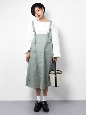 「chambre de charme（シャンブルドゥシャーム）のアイテム（スカート）」を使った、ambiさん（レディース・160cm）の春コーディネート