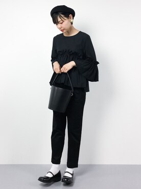 「LOWRYS FARM（ローリーズファーム）の８０ミコチノテーパードパンツ　744464 （チノパンツ）」を使った、ambiさん（レディース・160cm）の春コーディネート