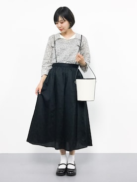 「chambre de charme（シャンブルドゥシャーム）のアイテム（スカート）」を使った、ambiさん（レディース・160cm）の夏コーディネート
