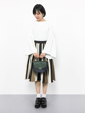 「URBAN RESEARCH（アーバンリサーチ）の【WEB限定】ラウンドスクエアショルダー（ショルダーバッグ）」を使った、ambiさん（レディース・160cm）の夏コーディネート