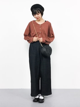 「chambre de charme（シャンブルドゥシャーム）のアイテム（パンツ）」を使った、ambiさん（レディース・160cm）の秋コーディネート