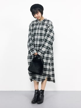 「JEANASIS（ジーナシス）のアイテム（シャツワンピース）」を使った、ambiさん（レディース・160cm）の秋コーディネート