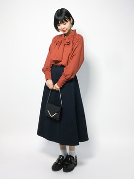 「chambre de charme（シャンブルドゥシャーム）のアイテム（スカート）」を使った、ambiさん（レディース・160cm）の秋コーディネート