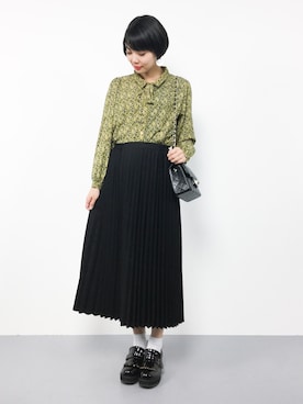 「AMERICAN HOLIC（アメリカンホリック）のプリーツロングスカート（スカート）」を使った、ambiさん（レディース・160cm）の冬コーディネート