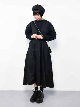 「サロペットスカート」｜「アイテム（スウェット）」を使った、ambiさん（レディース・160cm）の冬コーディネート