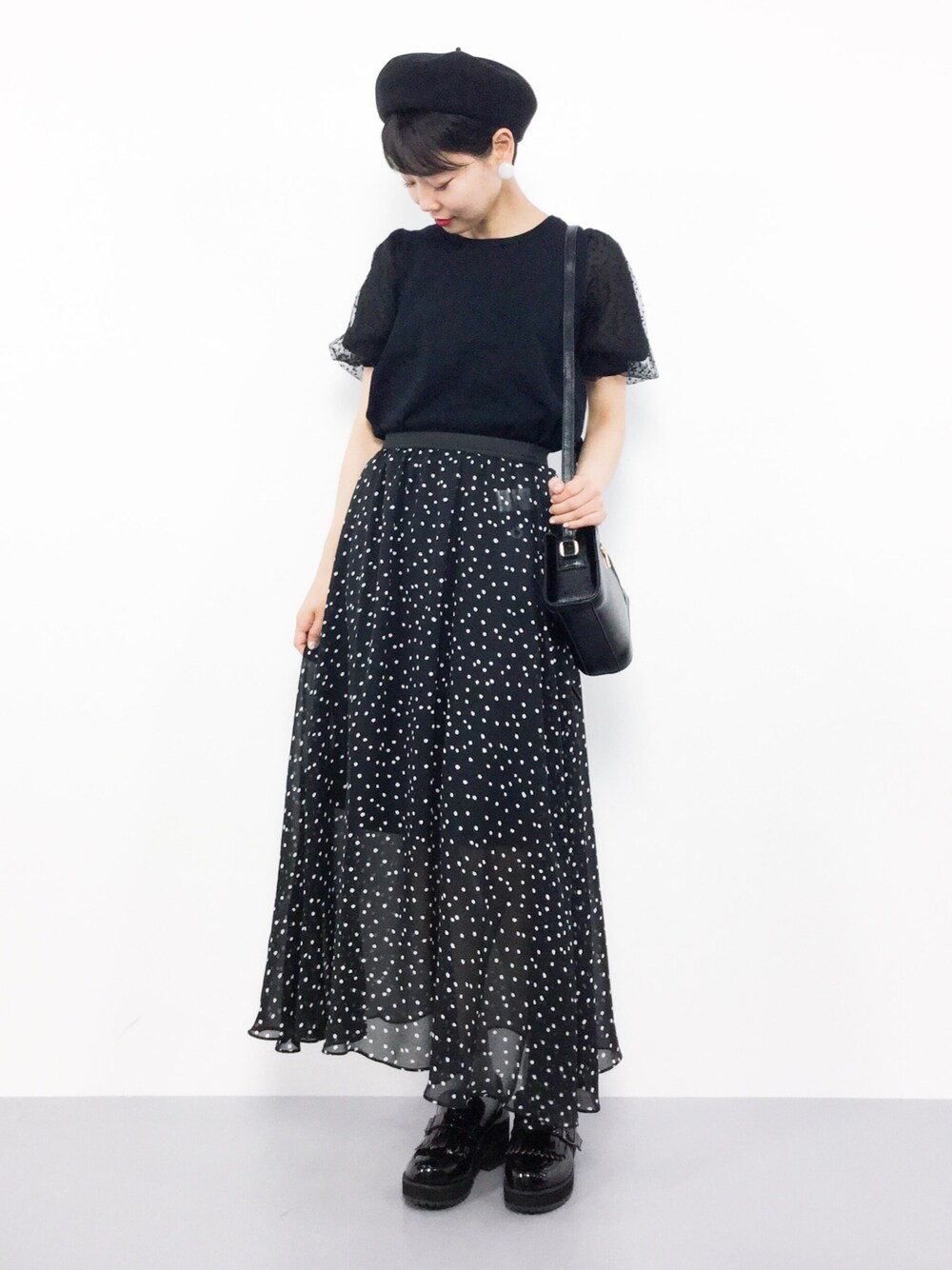 「black、ブラック、ドット、黒、JEANASiS、マキシスカート、ロングスカート、ガーリー、レトロ、夏コーデ」｜「JEANASISのシフォンマキシスカート/796394（スカート、ブラック系）」を使った、ambiさん（レディース・160cm）の夏コーディネートの1枚目の写真