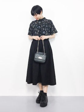 「frames RAY CASSIN（フレームスレイカズン）のアイテム（トップス）」を使った、ambiさん（レディース・160cm）の夏コーディネート