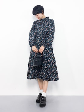 「UR SELECT（ユーアールセレクト）の【2way】スタッズポーチポシェット（ショルダーバッグ）」を使った、ambiさん（レディース・160cm）の秋コーディネート