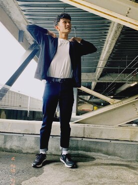 エクストラファインメリノvネックカーディガン 長袖 を使ったメンズ人気ファッションコーディネート Wear