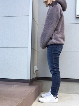 「しまむら（シマムラ）の【新裏地あったか】　スキニーデニムパンツ（デニムパンツ、ブルー系）」を使った、るりさん（レディース・151cm）の秋コーディネート