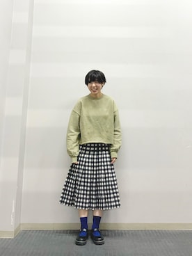 「Aラインスカート」｜「アイテム（スウェット）」を使った、光永さん（レディース・159cm）の冬コーディネート