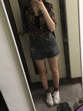 「morning deer（モーニングディア）のアイテム（デニムパンツ、ブラック系）」を使った、chiさん（レディース・163cm）の春コーディネート