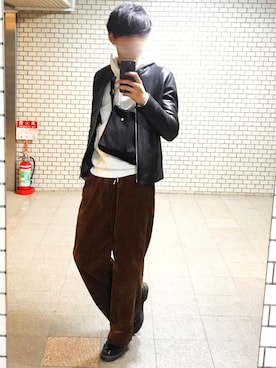 「Lui's（ルイス）のアイテム（ライダースジャケット）」を使った、muroさん（メンズ・172cm）の冬コーディネート
