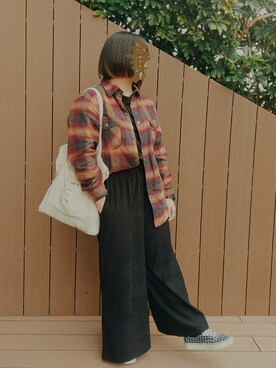 「CACO（カコ）のアイテム（パンツ）」を使った、楊さん（レディース・157cm）の冬コーディネート