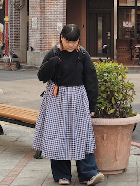 「KEEN（キーン）のアイテム（スリッポン）」を使った、楊さん（レディース・157cm）の春コーディネート