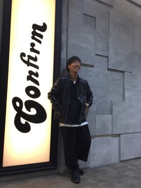 「Confirm（コンファーム）のアイテム（ライダースジャケット）」を使った、コンファーム 成田さん（メンズ・170cm）の秋コーディネート
