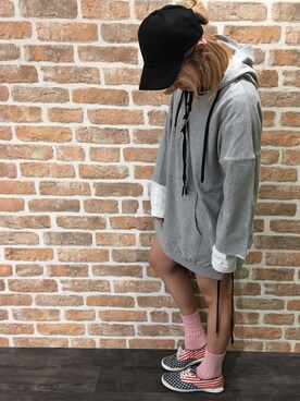 「DANKE SCHON（ダンケシェーン）のアイテム（キャップ）」を使った、マツモトさん（レディース・161cm）の春コーディネート