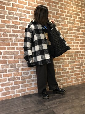 「WHITELAND BLACKBURN」｜「アイテム（その他アウター）」を使った、マツモトさん（レディース・161cm）の冬コーディネート