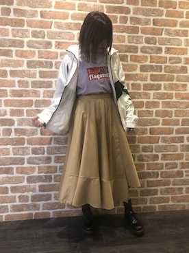 「FLAGSTUFF（フラグスタフ）のアイテム」を使った、マツモトさん（レディース・161cm）の冬コーディネート