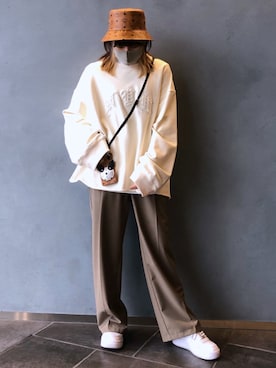 「DANKE SCHON（ダンケシェーン）のアイテム（スウェット）」を使った、マツモトさん（レディース・161cm）の春コーディネート
